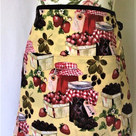 BLACKBERRY JAM HALF WAIST  APRON 1 LARGE POCKET - Picture 1 of 1